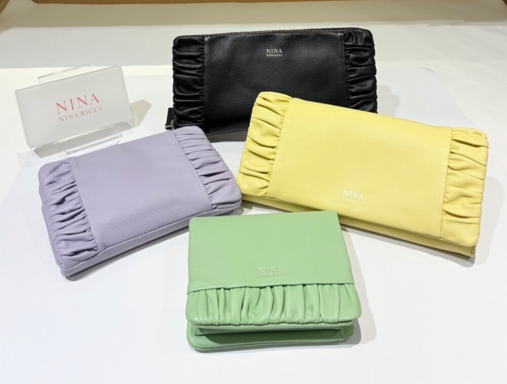 NINA NINA RICCI  財布