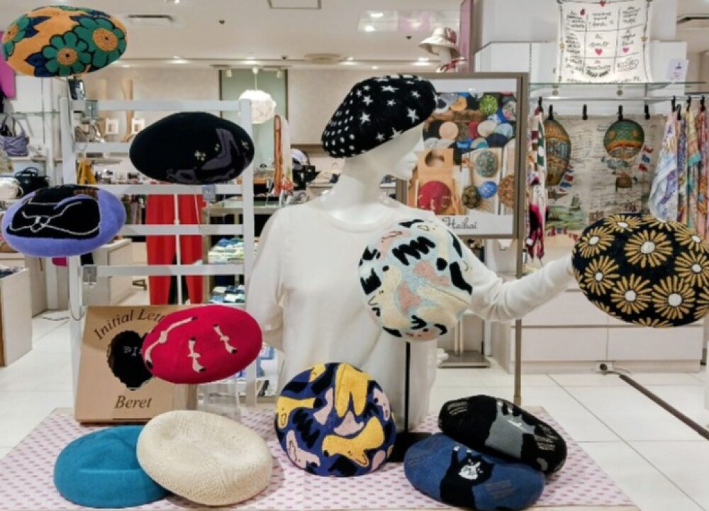 Hai hai(ハイハイ)のベレー帽🎶