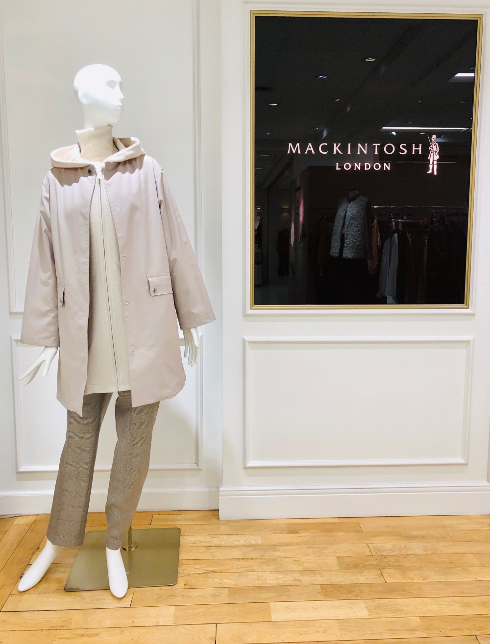 【本館3階マッキントッシュロンドン】コートコレクション