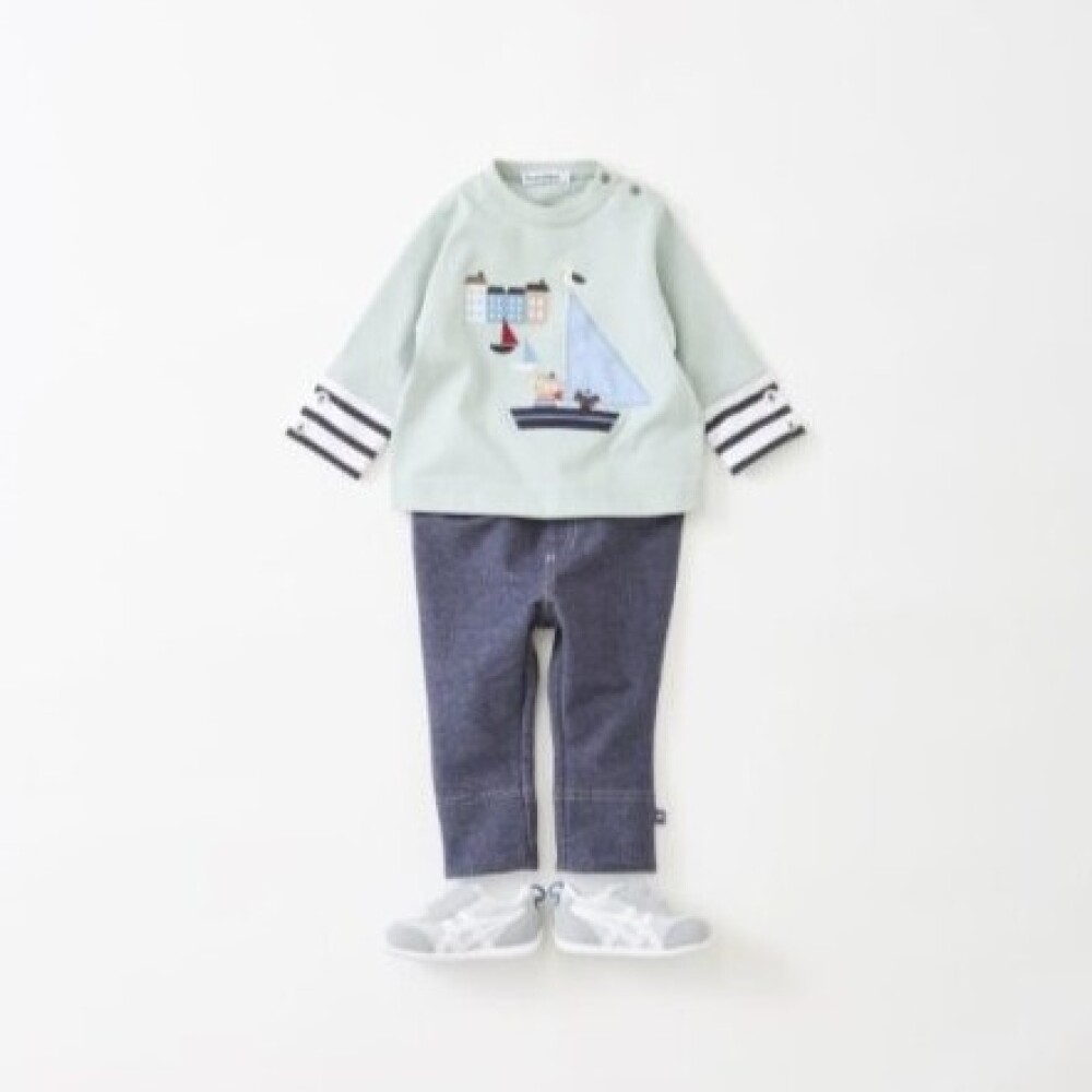 新作⛵ベビーサイズのTシャツコーデ⛵