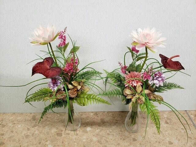 🌼墓地のお花と🌼お仏壇のお花