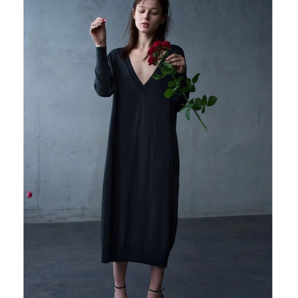 【カトリエムブーケ】身幅とレングスがポイント★ロングプルオーバー