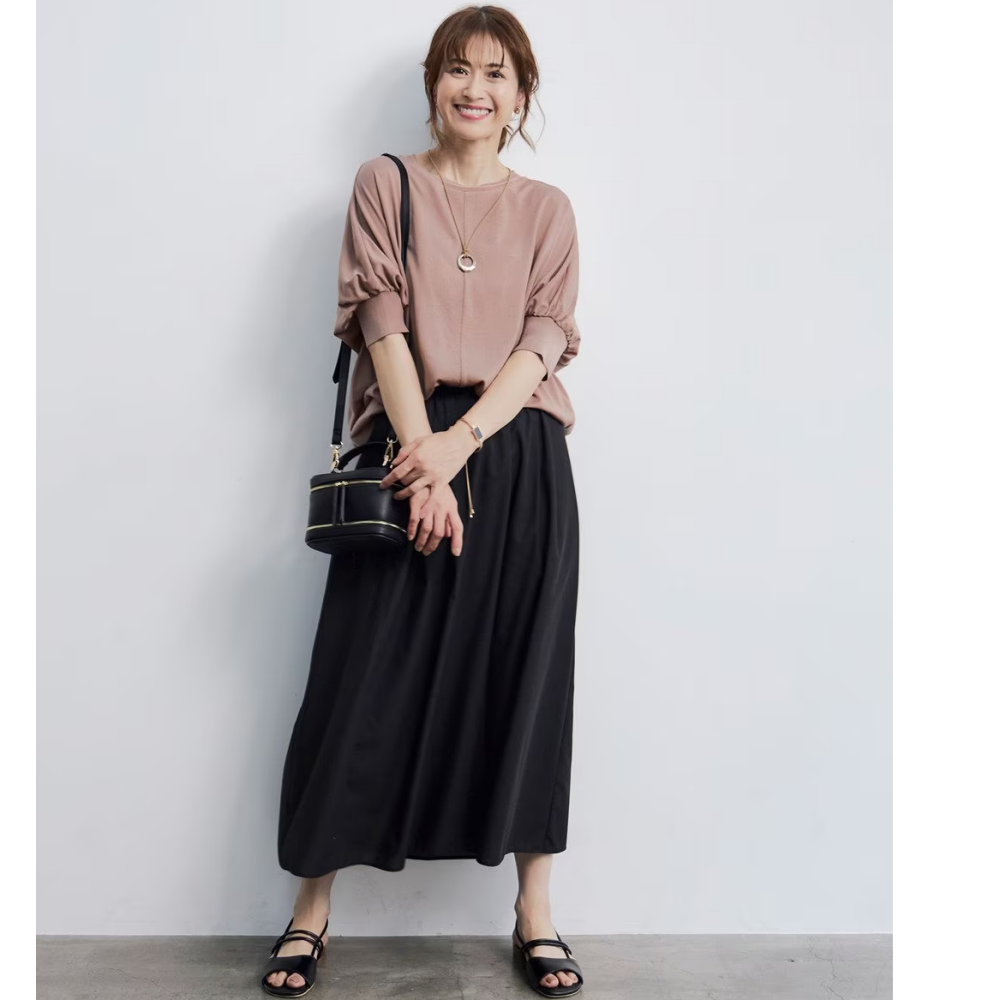 自由区 人気！暑い日もオシャレ見え👀ニットソー