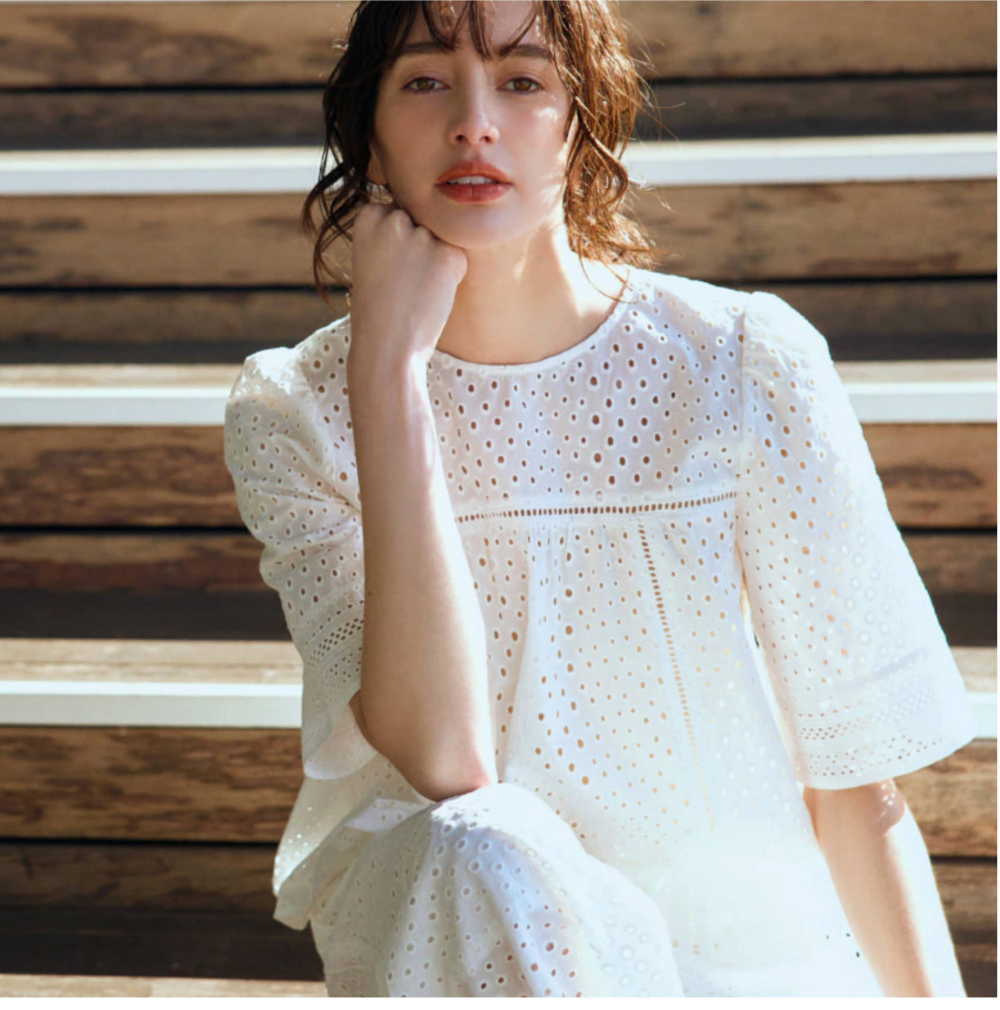 毎年好評✨組曲 レースブラウス