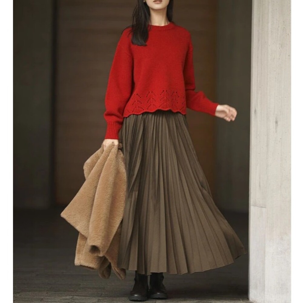 【23区】裾の透かし柄が目を惹く◎ふんわりニット