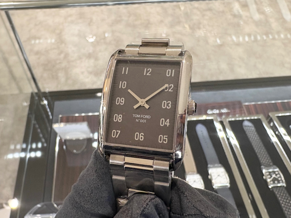 【TOMFORD】人と被らない！メタリックでクールに【トムフォード】TF0120276936