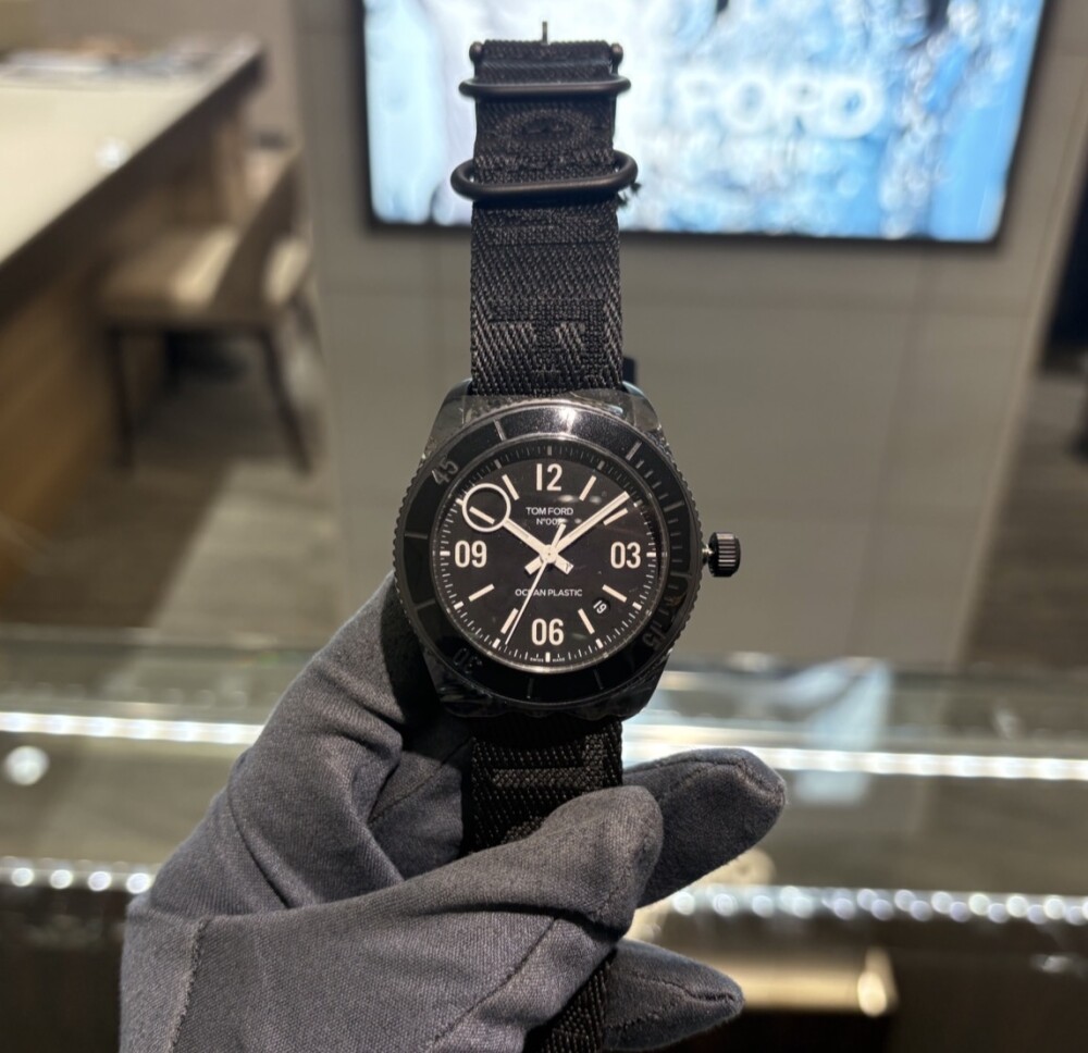 【TOMFORD】研ぎ澄まされたブラックをあなたに！【トムフォード】TFT002031