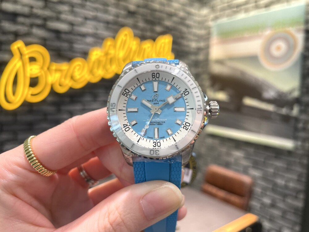 【BREITLING】夏は目の前！🍉【ブライトリング】A17377211C1S1