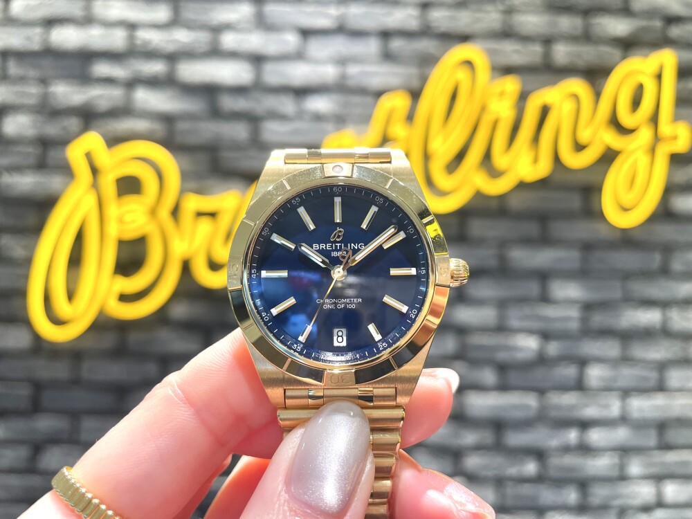 【BREITLING】君もヴィクトリア！【ブライトリング】K103801A1C1K1