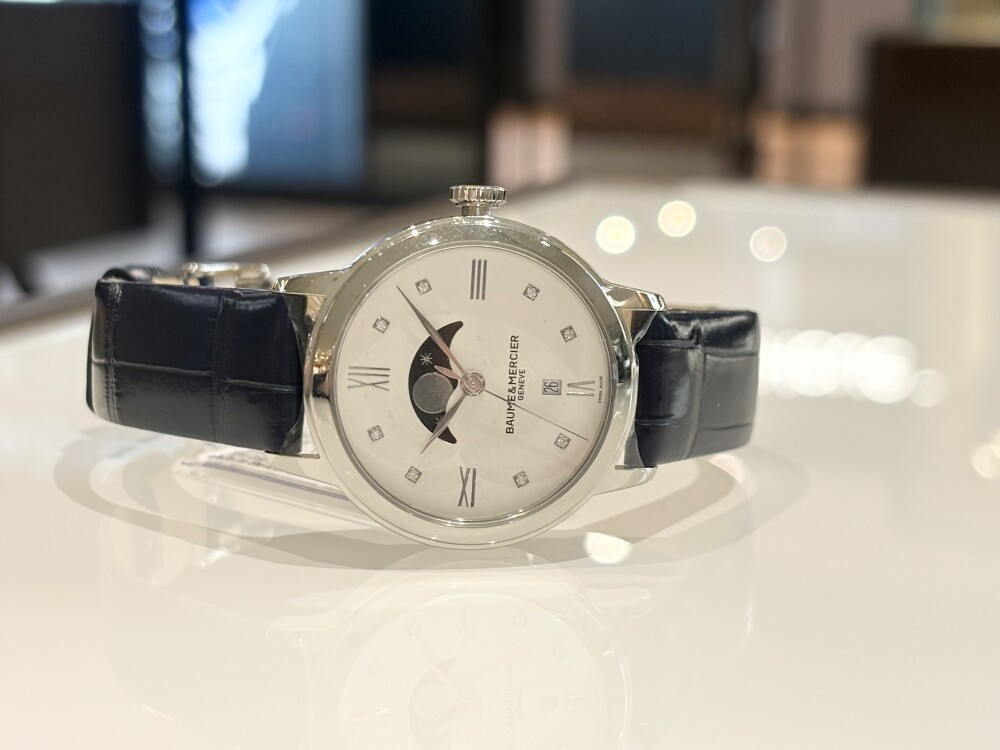 【BAUME&MERCIER】ムーンフェイズが上に！？【ボーム&メルシエ】BMMOA10329