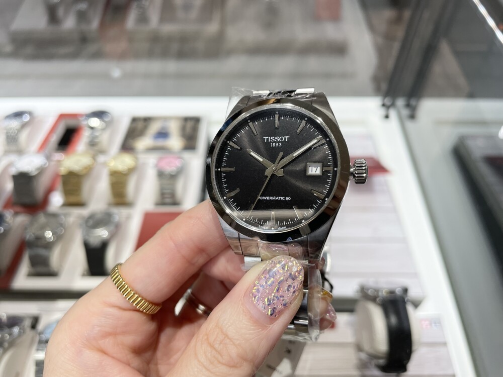 【TISSOT】ジェントルマンにジェントルマンを！【ティソ】T165.807.11.051.00