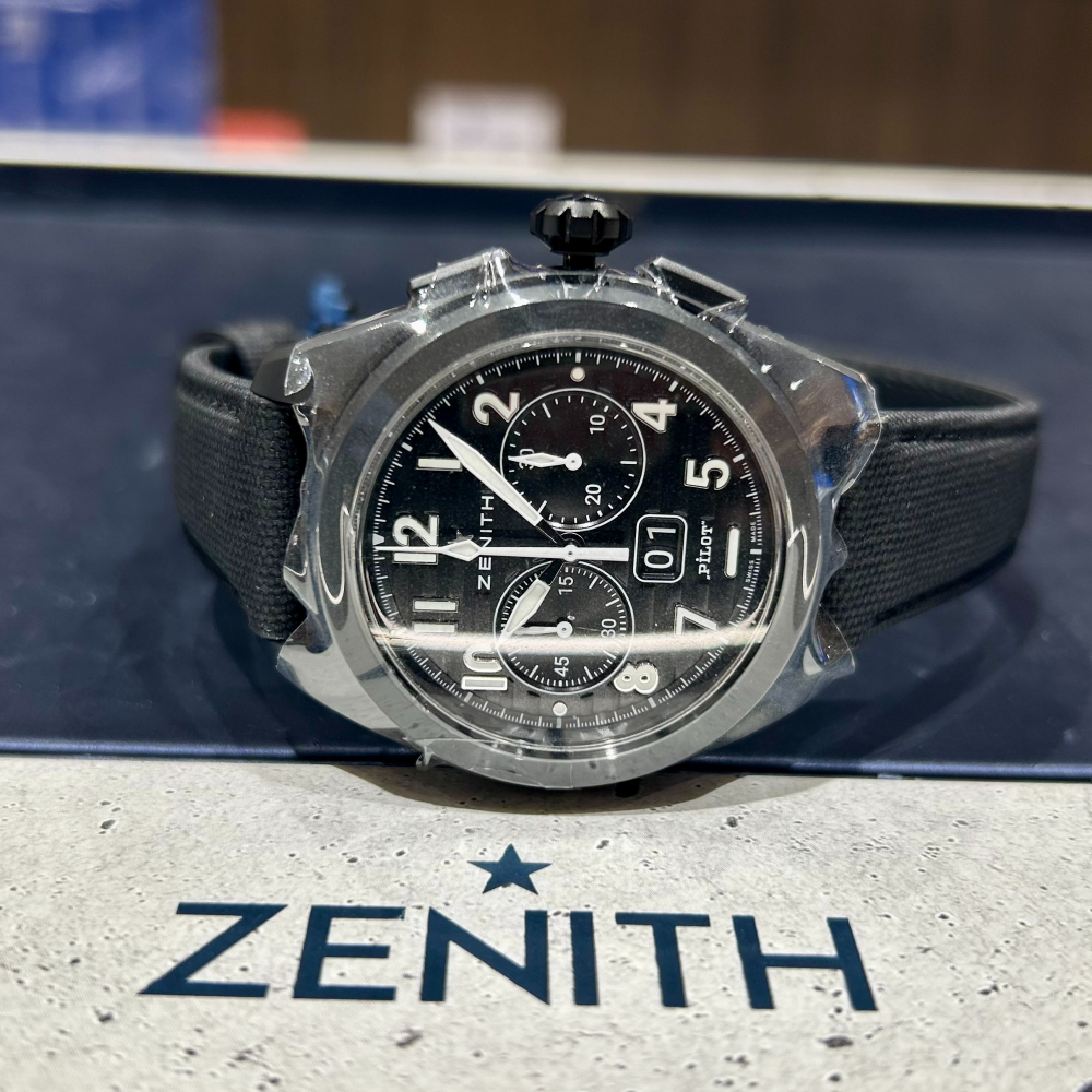 【ZENITH】パイロットウォッチの伝統を、現代の技術で。【ゼニス】49.4000.3652/21.I001