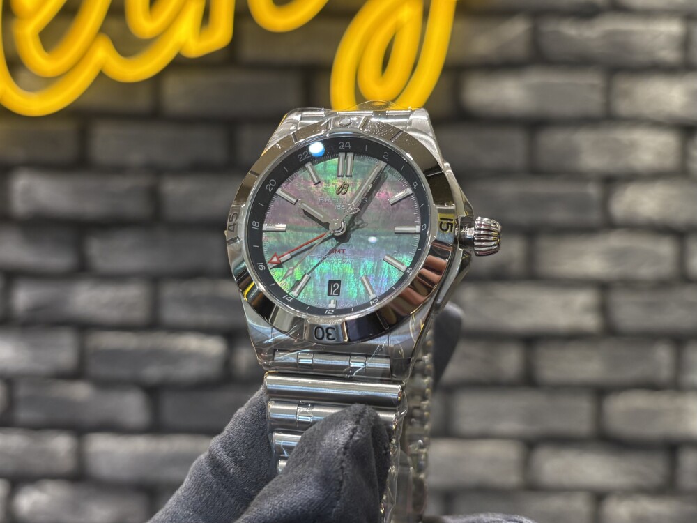 【BREITLING】日本限定！新作！漆黒のシェル文字盤🐚🖤【ブライトリング】A32398A91G1A1