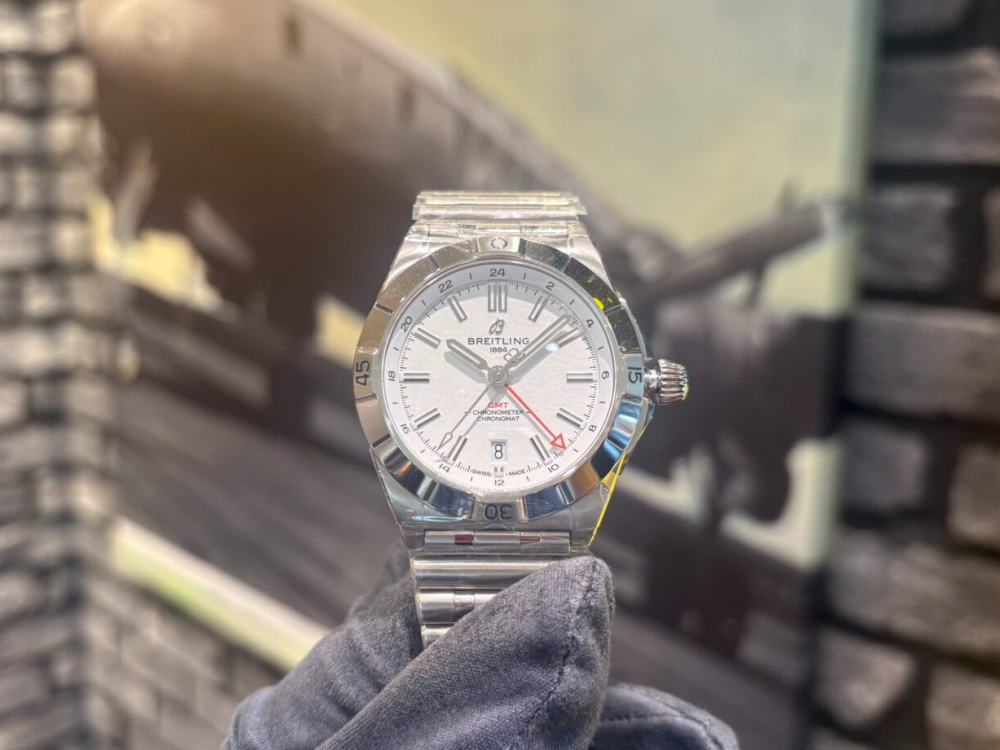 【BREITLING】あなたの一軍入り間違いなし！【ブライトリング】A32398101A1A1