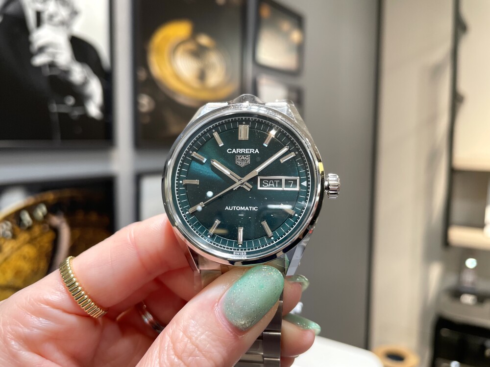 【TAGHeuer】グリーンの輝き【タグ・ホイヤー】WDA2115.BA0043