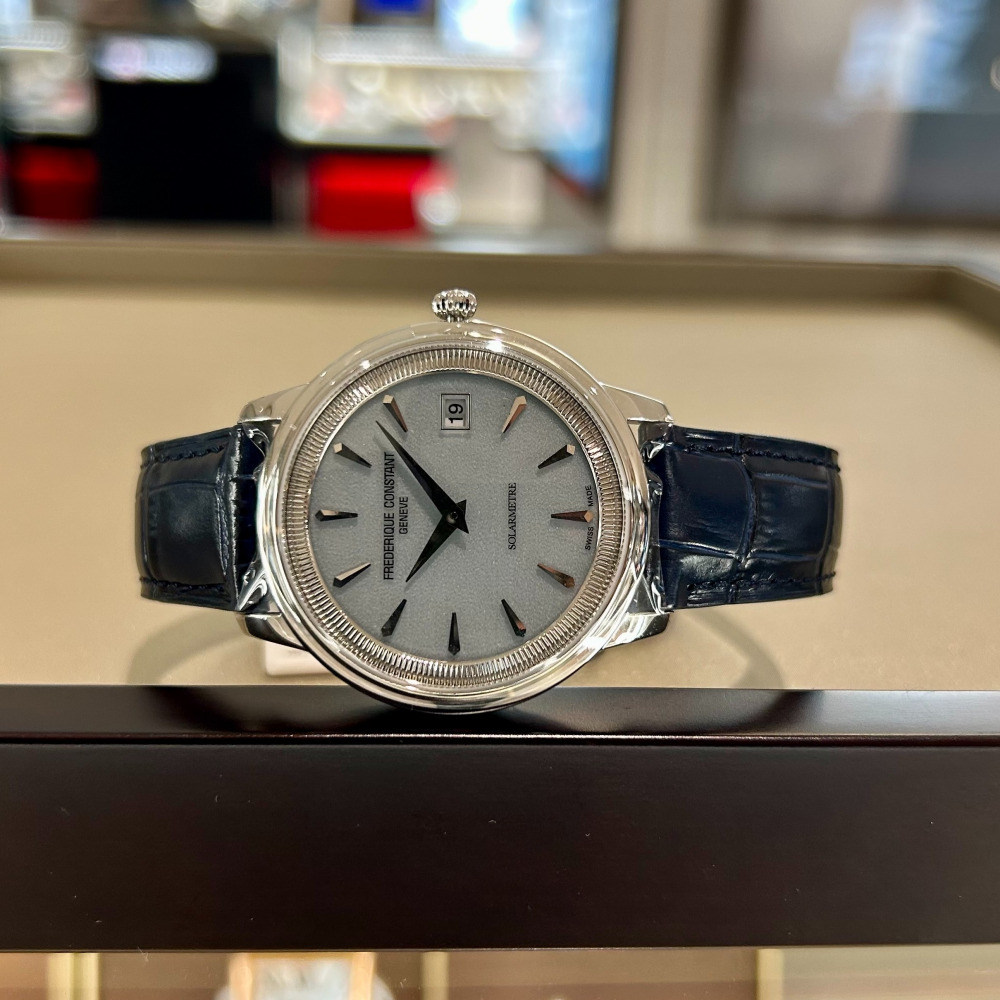 【FREDERIQUE CONSTANT】時を刻む、新世代のソーラーウォッチ【フレデリックコンスタント】FC-120LB3S6