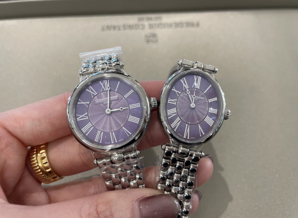 紫シェルの可愛い時計🥹