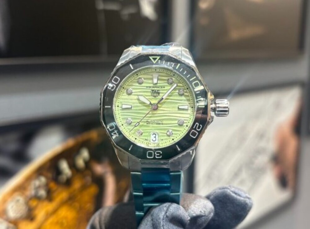 【TAG Heuer】ライムみたい！？華やかダイバーズ🍋‍🟩【タグホイヤー】WBP231L.BA0618