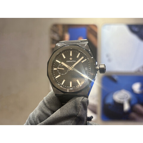 ZENITH】ブラックセラミックの輝き【ゼニス】49.9300.3620/21.I001