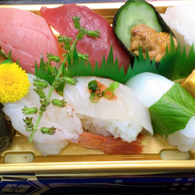 ＜11月15日のおすすめ品＞毎月15日はお寿司全品20％引！