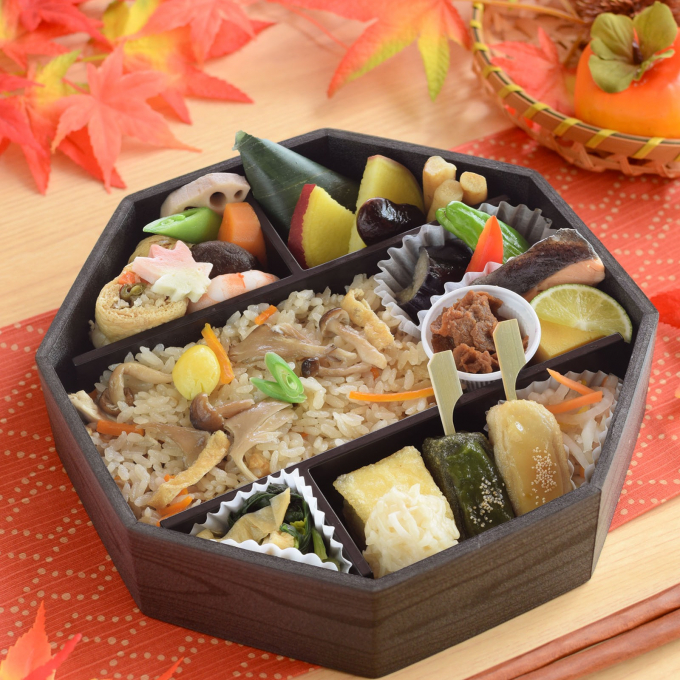 本館地階【梅の花】秋の行楽弁当・新発売！