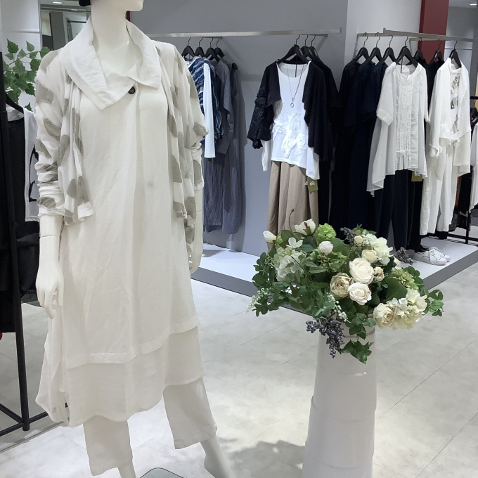 芽風夏の新作コレクション