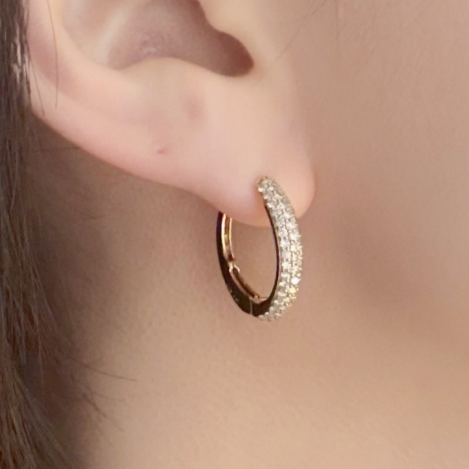 💐【宝石サロン】長く愛用できる定番ピアス