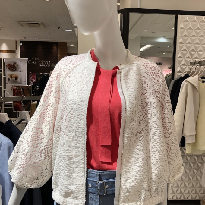 トレンドなレースブルゾン✨