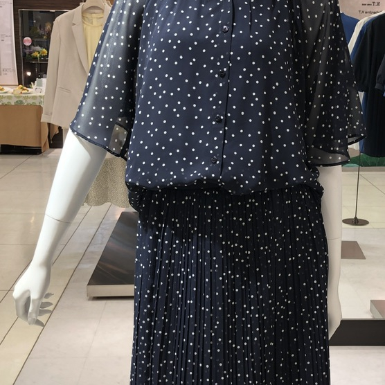 新作10%OFF✨ドット柄セットアップ