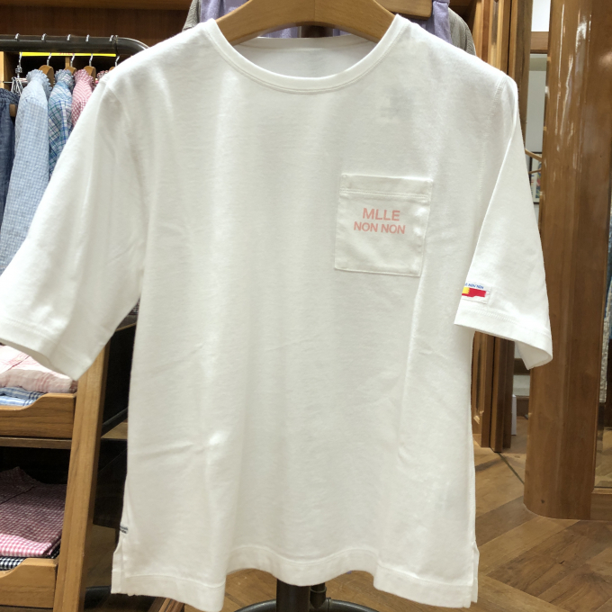 ノンノンの白Tシャツ