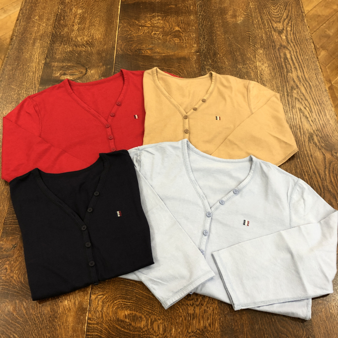 シンプルカーディガン入荷いたしました