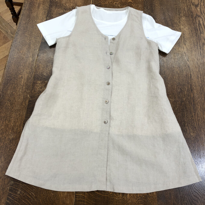 夏に向けおすすめ！リネンベスト