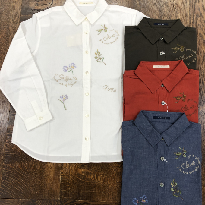 サラッとした着心地！刺繍入りダンガリーシャツ