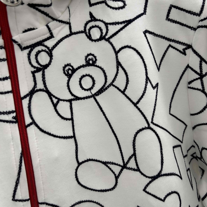 久しぶりの刺繍仕上げ