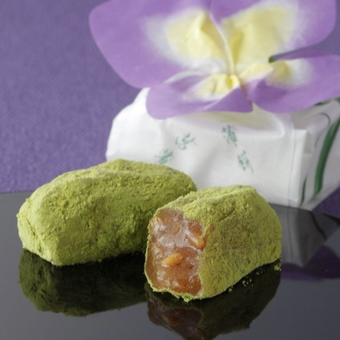 菖蒲餅（しょうぶもち）