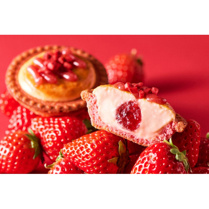 【BAKE新商品】焼きたてタルト 濃苺チーズ🍓