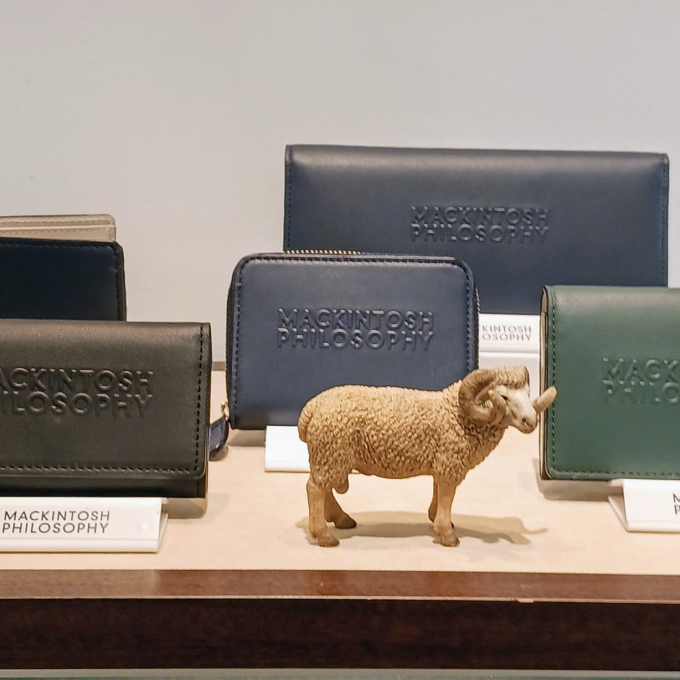 マッキントッシュ　フィロソフィーの🐑シープ革シリーズ