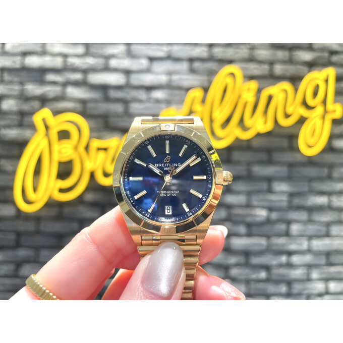 【BREITLING】君もヴィクトリア！【ブライトリング】K103801A1C1K1