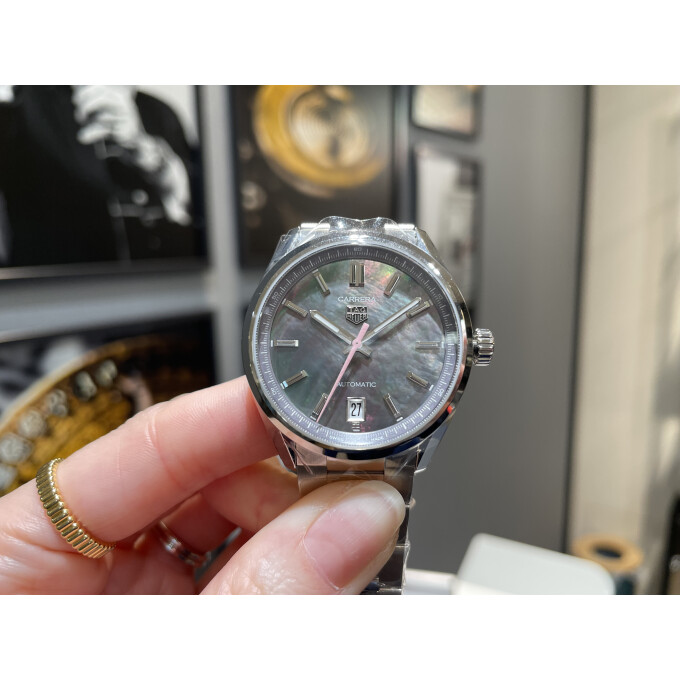 【TAGHeuer】春の訪れを告げる桜色の輝き🌸【タグ・ホイヤー】WBN231F.BA0001