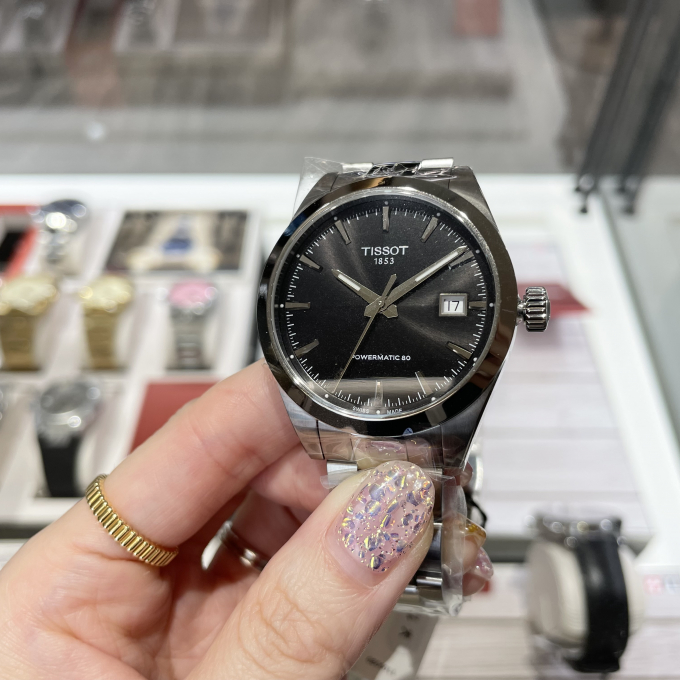【TISSOT】ジェントルマンにジェントルマンを！【ティソ】T165.807.11.051.00