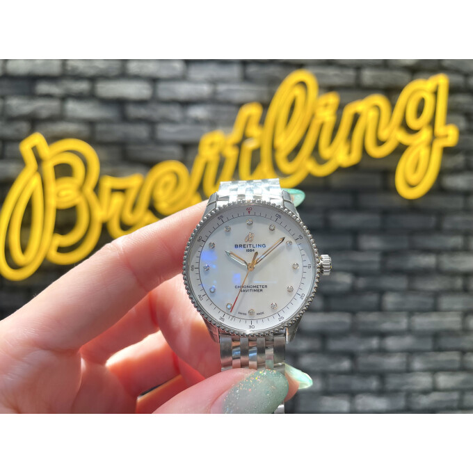 【BREITLING】ナビタイマーには32mmもございます！【ブライトリング】A77320E61A2A1