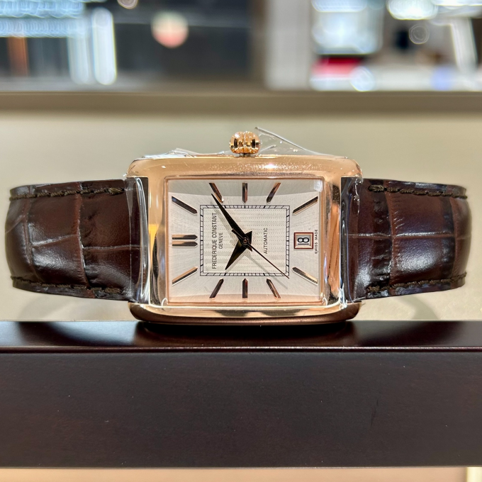 【FREDERIQUE CONSTANT】シンプルな中に確かな品格を【フレデリックコンスタント】FC-303V4C4