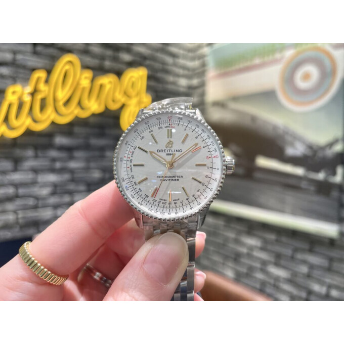 【BREITLING】憧れのナビタイマー【ブライトリング】A17327211G1A1