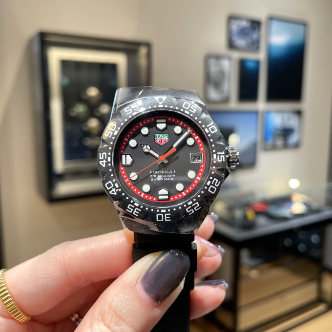 【TAGHEUER】3,000本限定入荷！【タグ・ホイヤー】WBY1114.FT8084