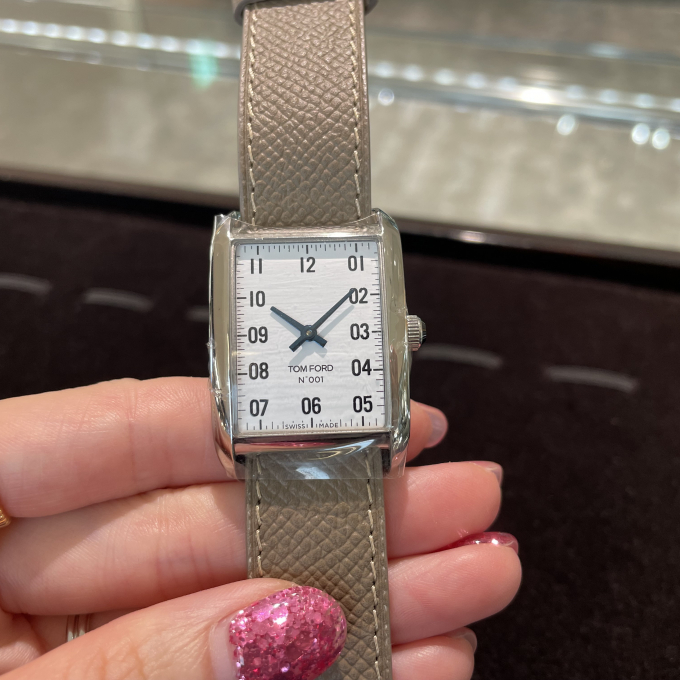 【TOMFORD】スタイリッシュな美しさ💫【トムフォード】TF0120271182