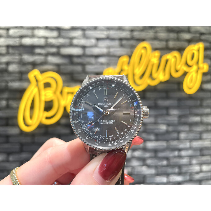 【BREITLING】女性にもナビタイマーを✈️【ブライトリング】A17327381B1P1