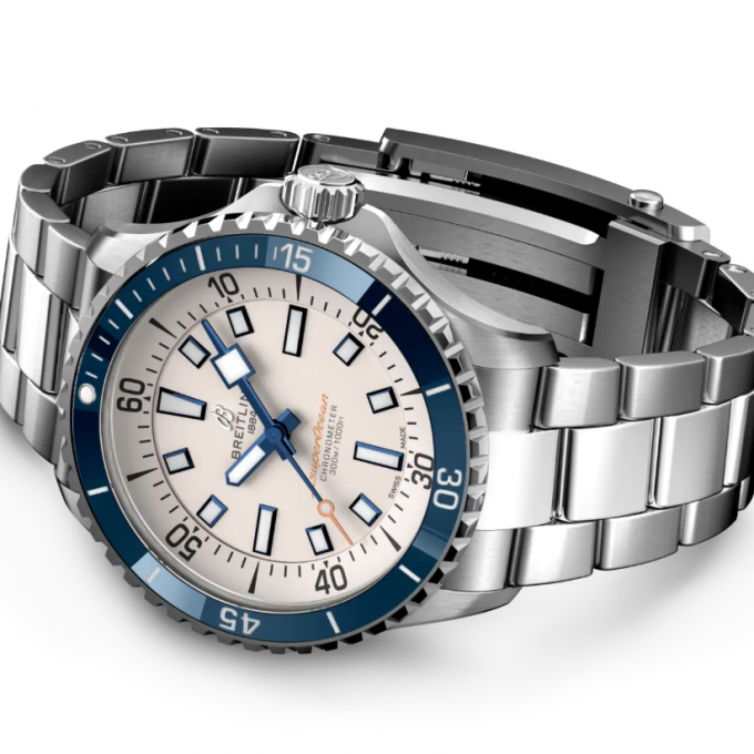 【ブライトリング】夏に爽やかな１本【BREITLING】