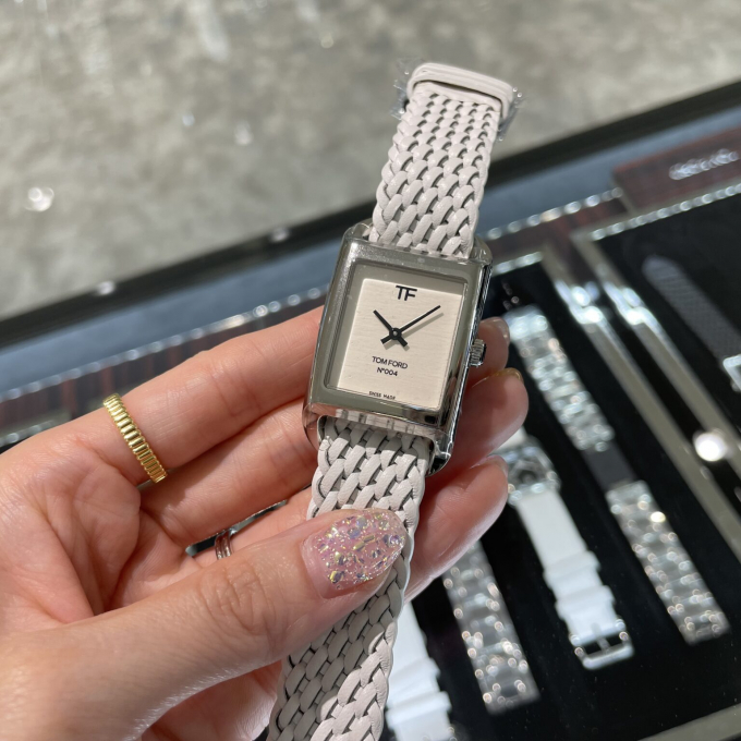 【TOMFORD】夏にはホワイトを！【トムフォード】TF0120256681