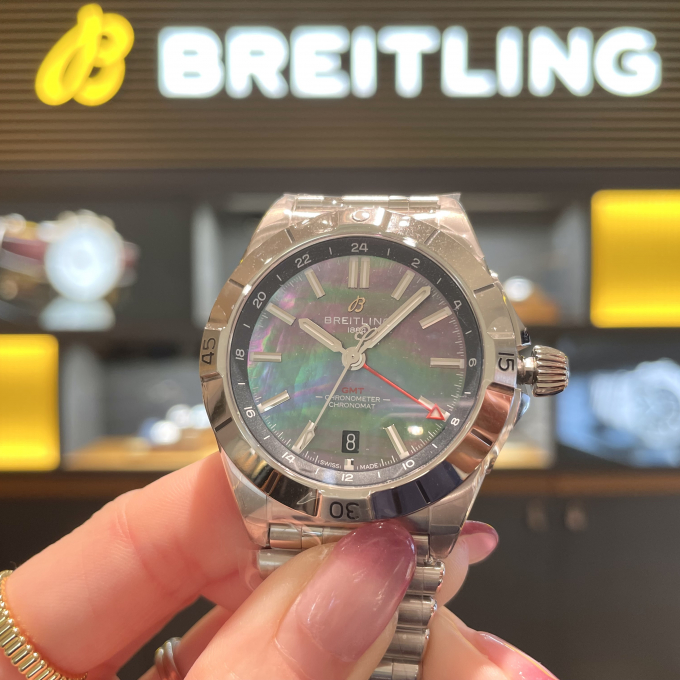 【BREITLING】眩しいっ！🌈【ブライトリング】A32398A91G1A1