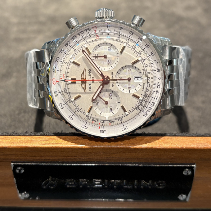 【BREITLING】王道の程よいサイズ◎【ブライトリング】AB0139211G1A1